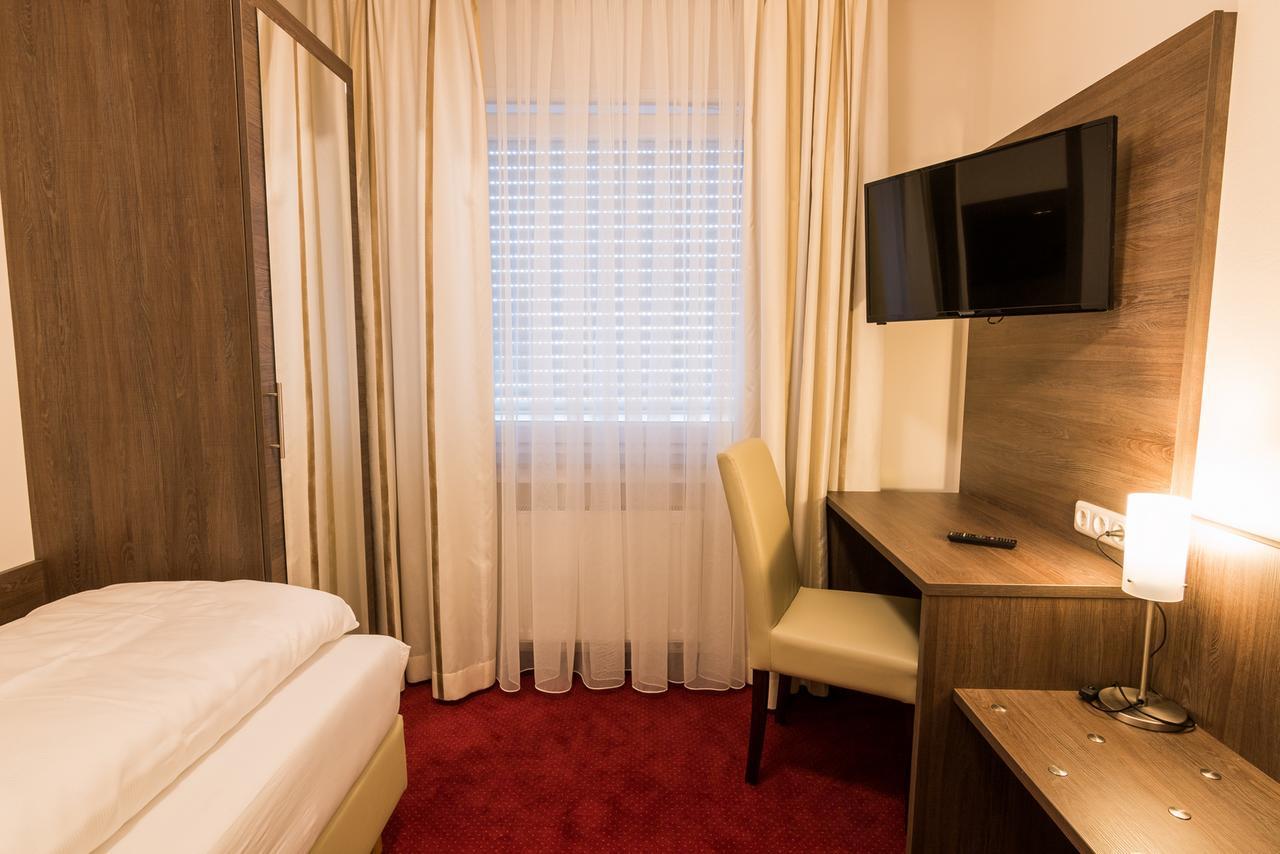 קרפן Hotel Restaurant Jaegerhof מראה חיצוני תמונה